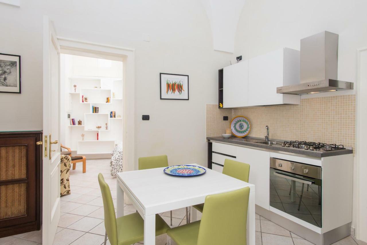Il Garbino Suite And Apartment Lecce Kültér fotó