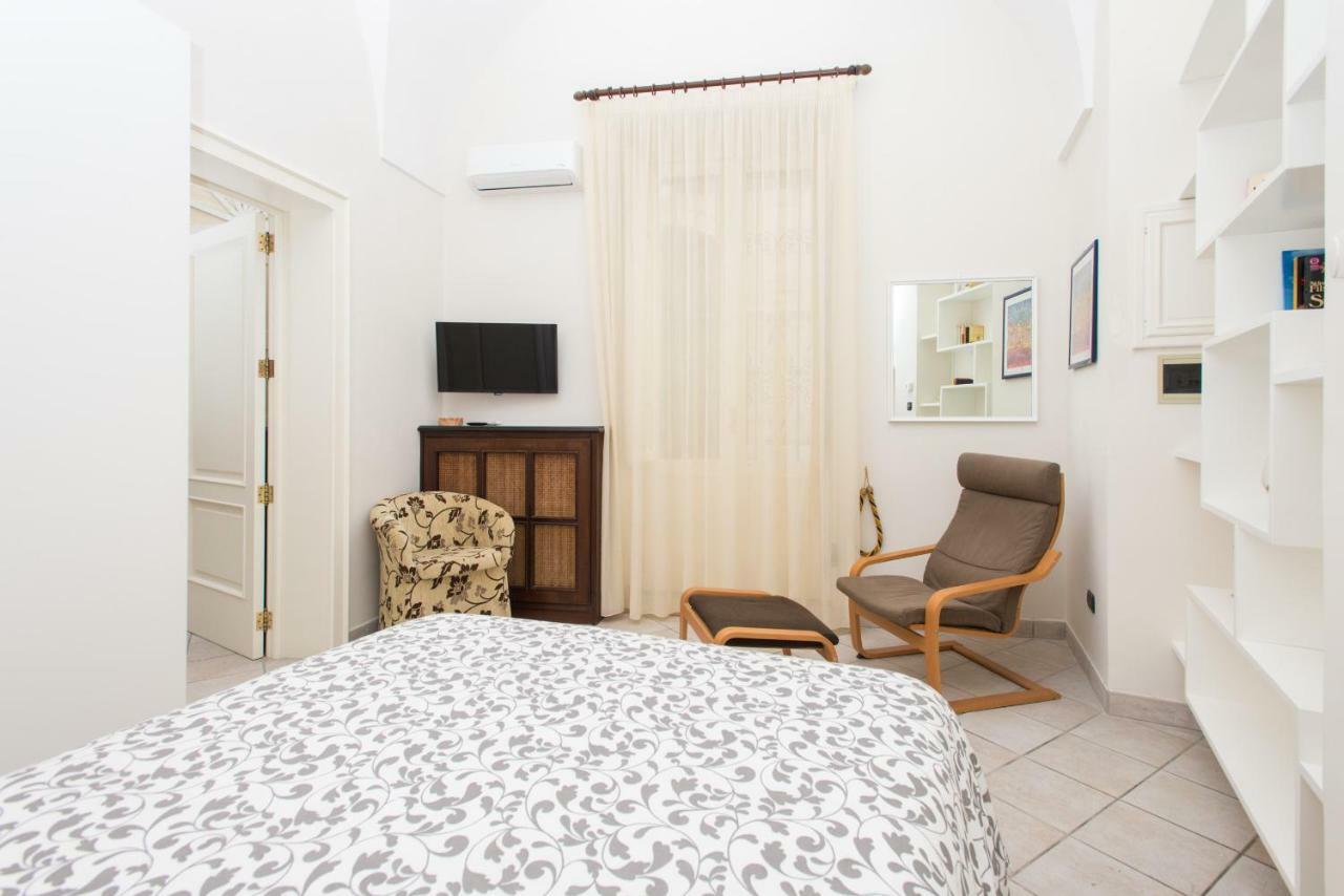 Il Garbino Suite And Apartment Lecce Kültér fotó