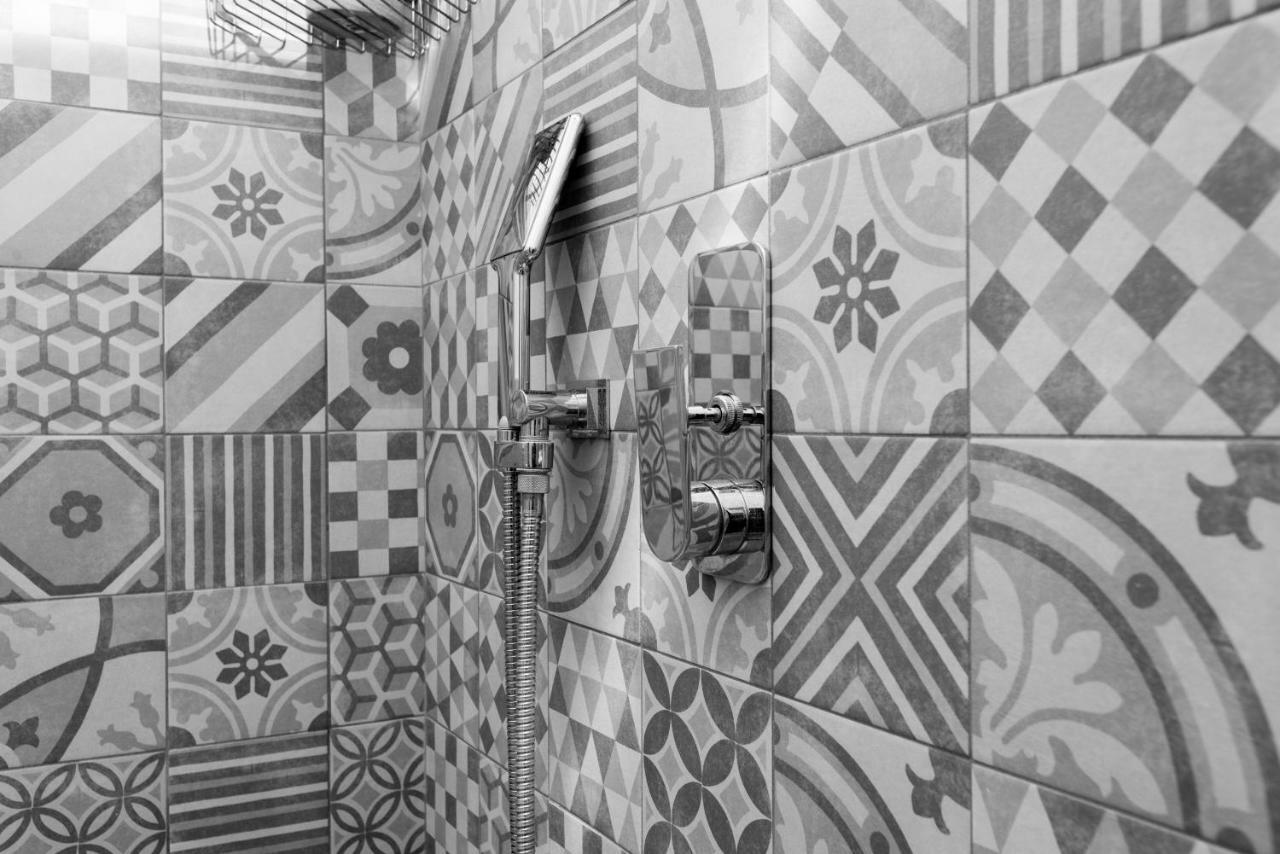 Il Garbino Suite And Apartment Lecce Kültér fotó