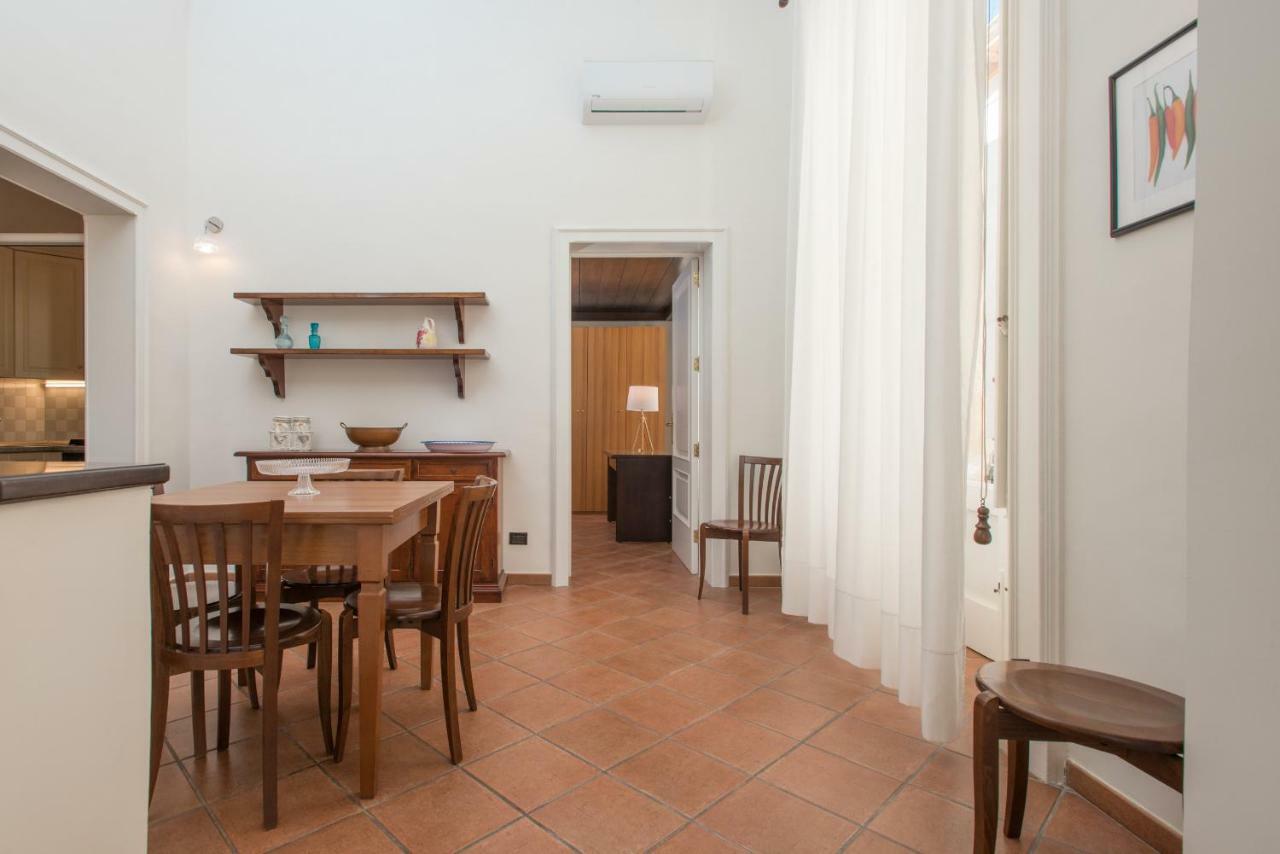 Il Garbino Suite And Apartment Lecce Kültér fotó