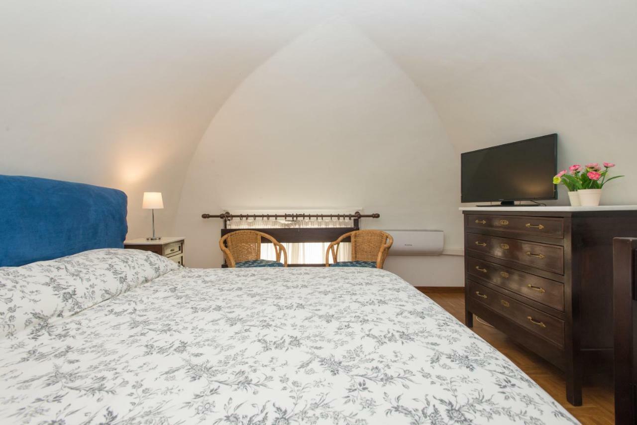 Il Garbino Suite And Apartment Lecce Kültér fotó
