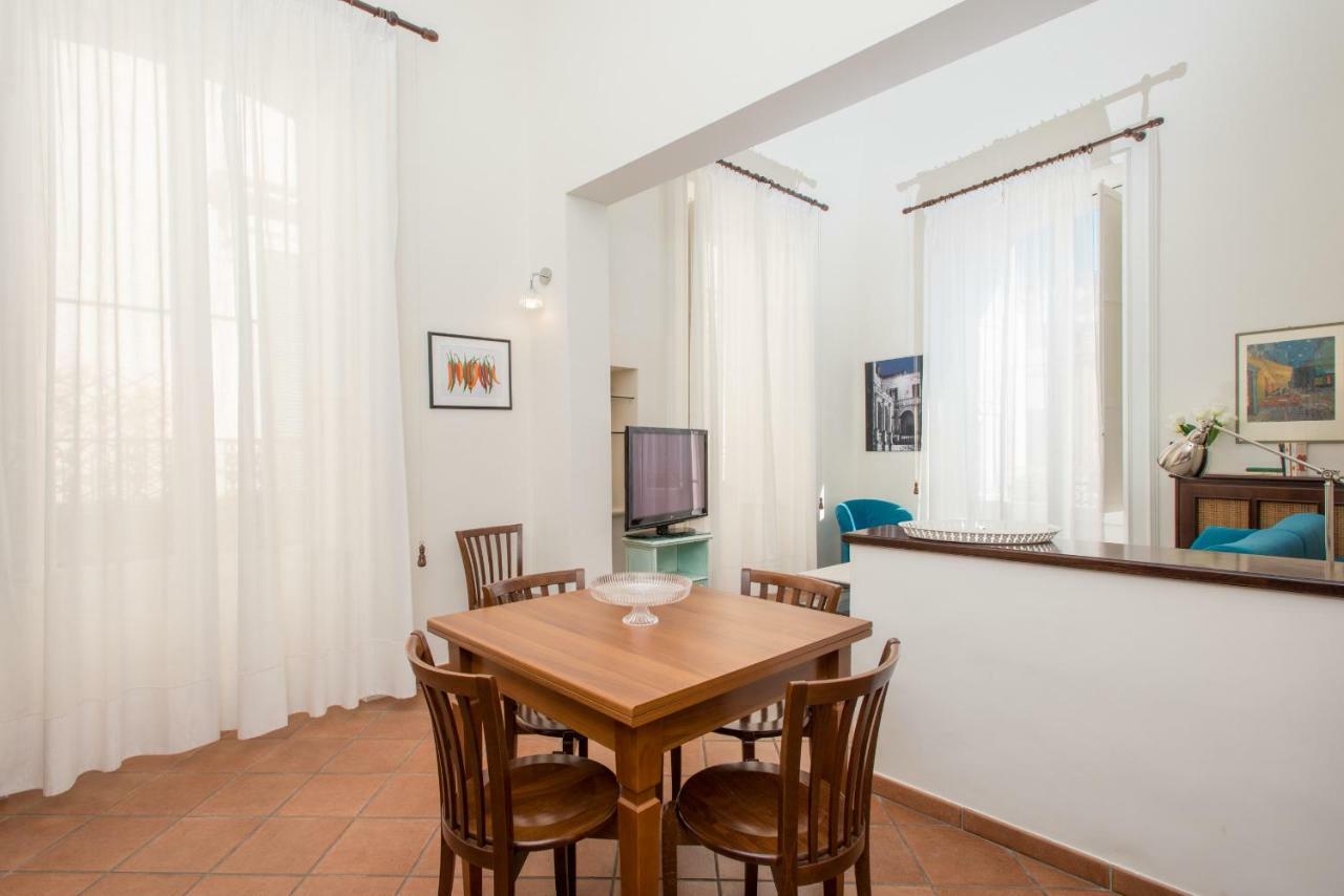 Il Garbino Suite And Apartment Lecce Kültér fotó
