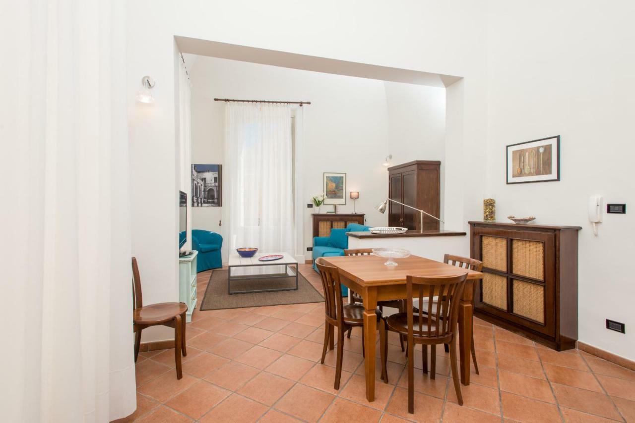 Il Garbino Suite And Apartment Lecce Kültér fotó
